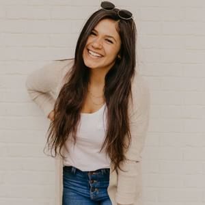 Meet your Posher, Danielle